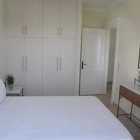 Bel Fiore, Brand New Great View Holiday home *